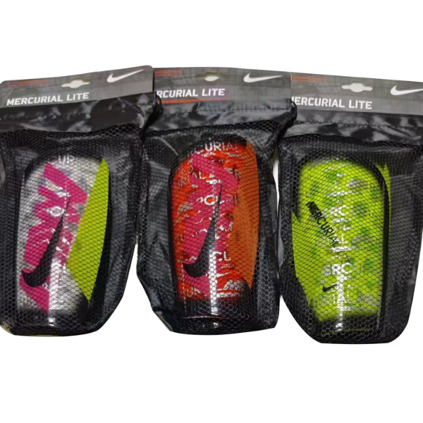 Caneleira Nike Mercurial Lite 15